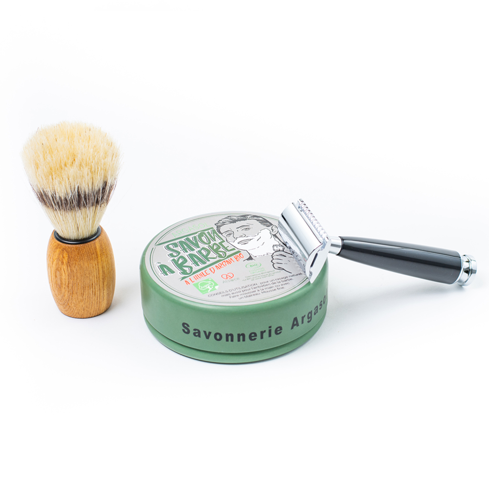 Ensemble rasoir noir chromé, savon à barbe et blaireau