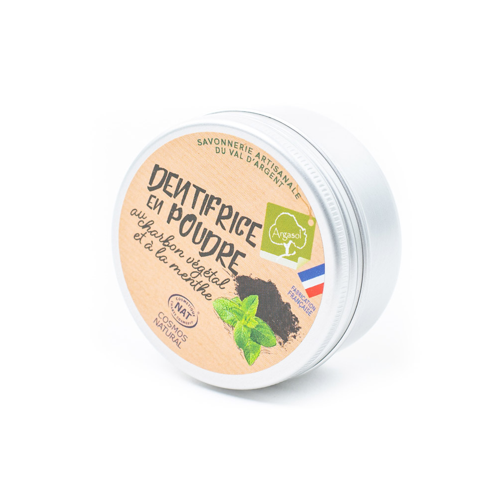 Dentifrice en poudre au charbon végétal et à la menthe