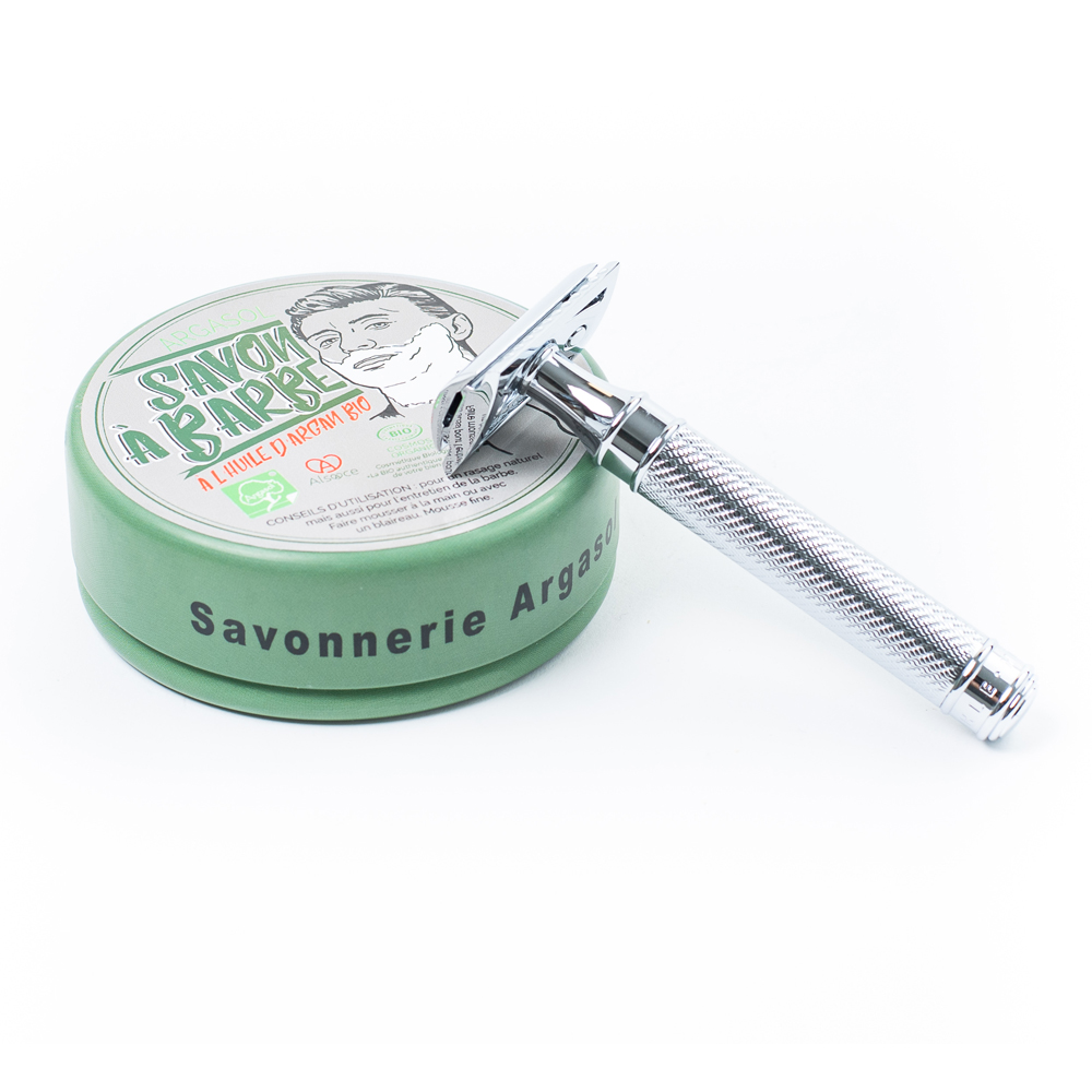 Ensemble savon à barbe et rasoir
