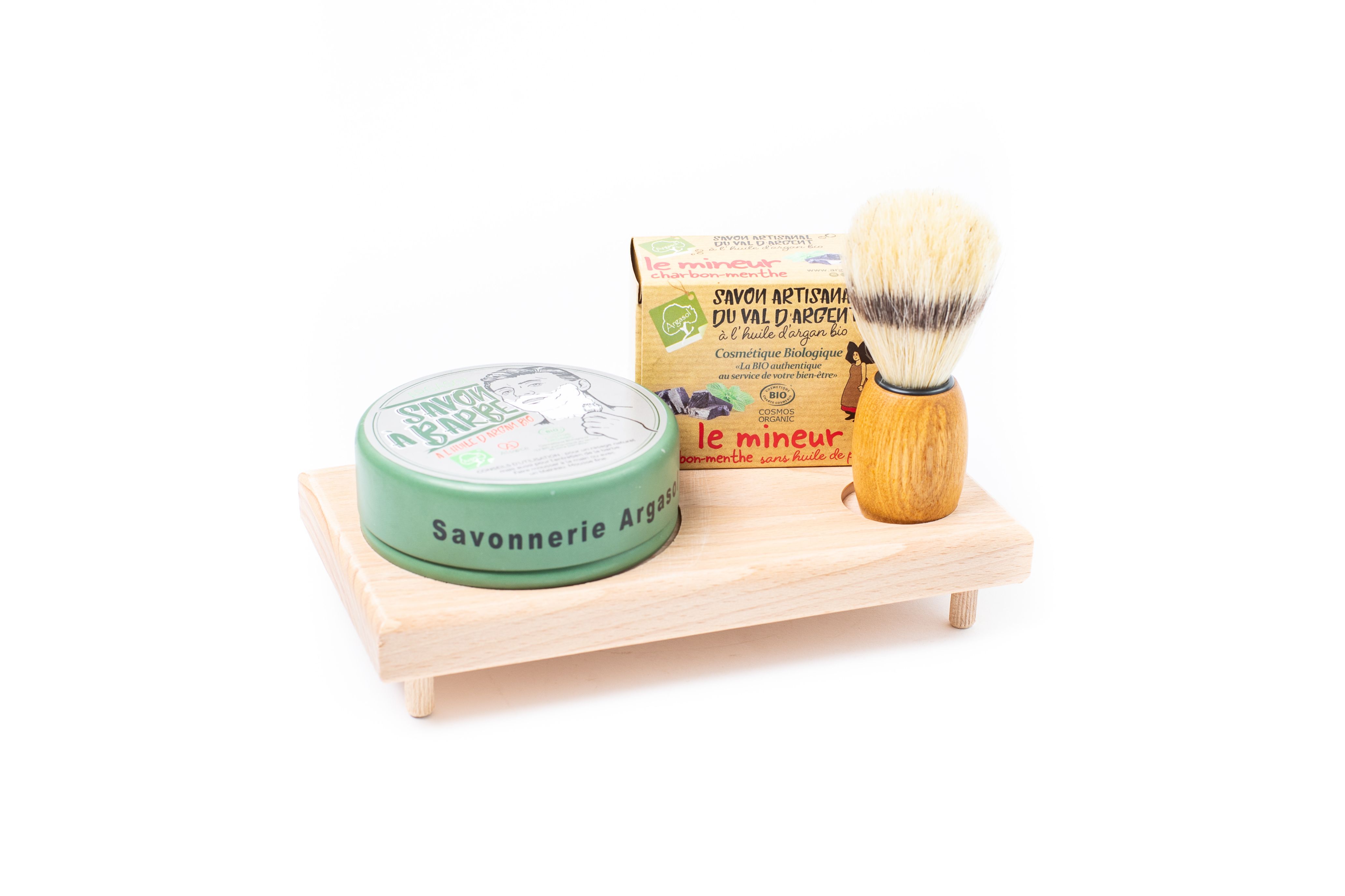 Ensemble  barbe (savon  barbe + blaireau + planchette + 1 savon)